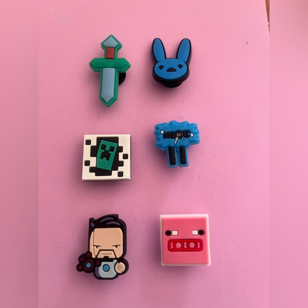 Set of 6 Fun Shoe Charms